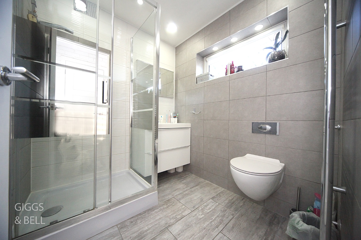 2 bed terraced house for sale in Speedwell Close, Luton 13