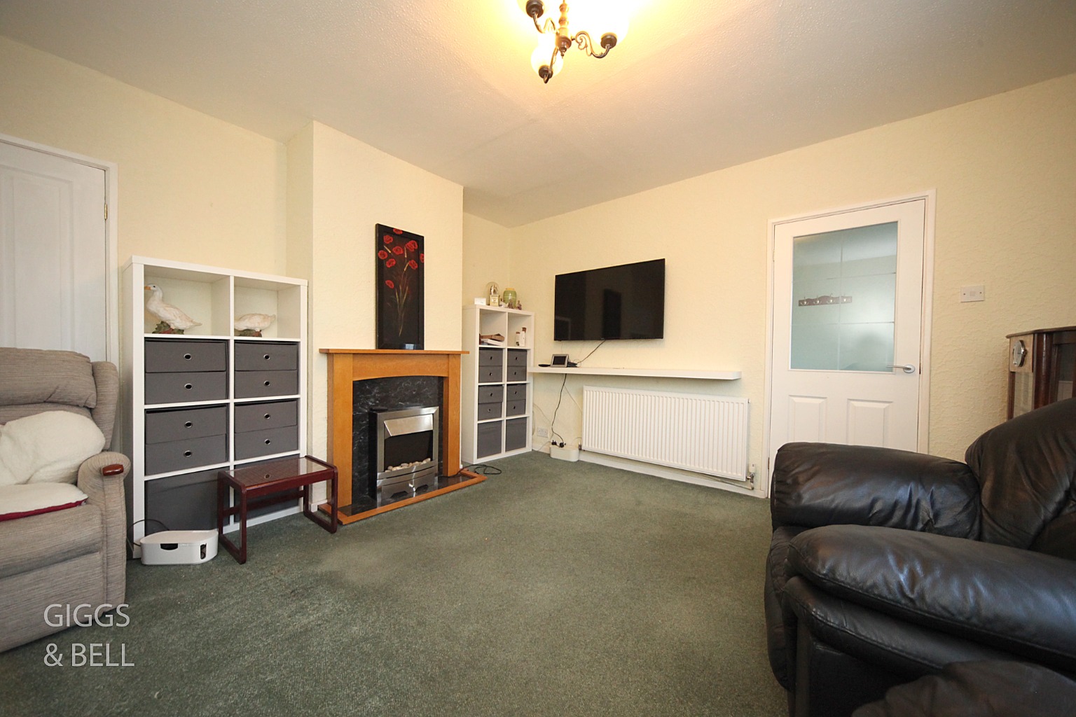 3 bed semi-detached house for sale in Guernsey Close, Luton 1