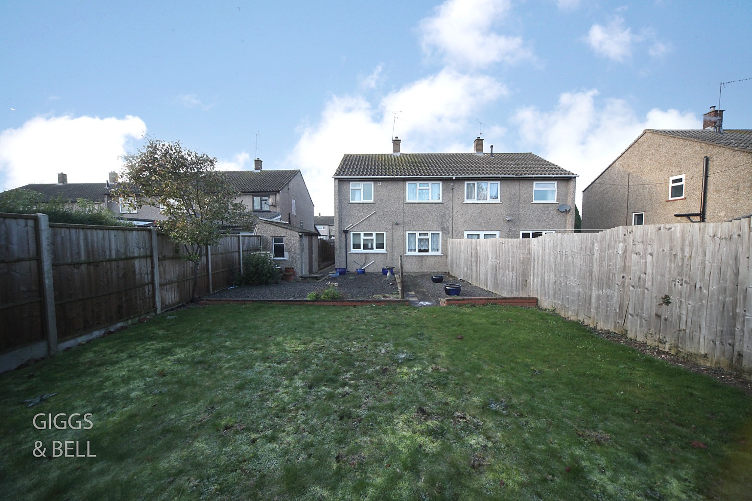 3 bed semi-detached house for sale in Guernsey Close, Luton 19