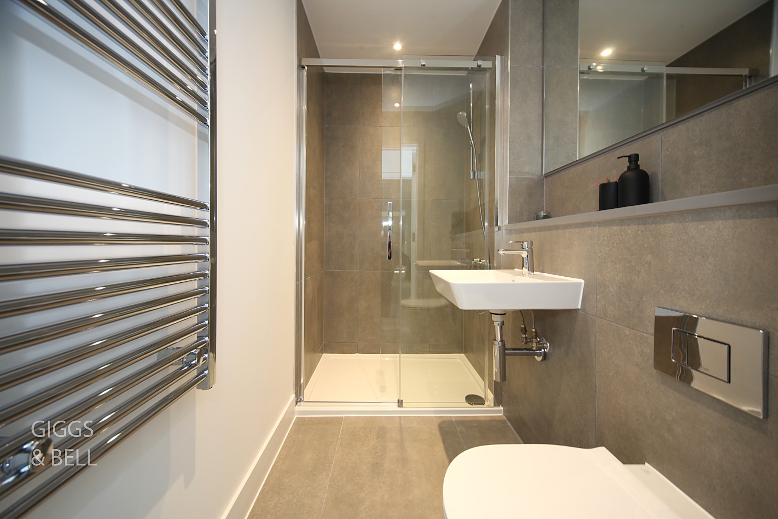 2 bed flat for sale in Stirling Close, Hertfordshire  - Property Image 13