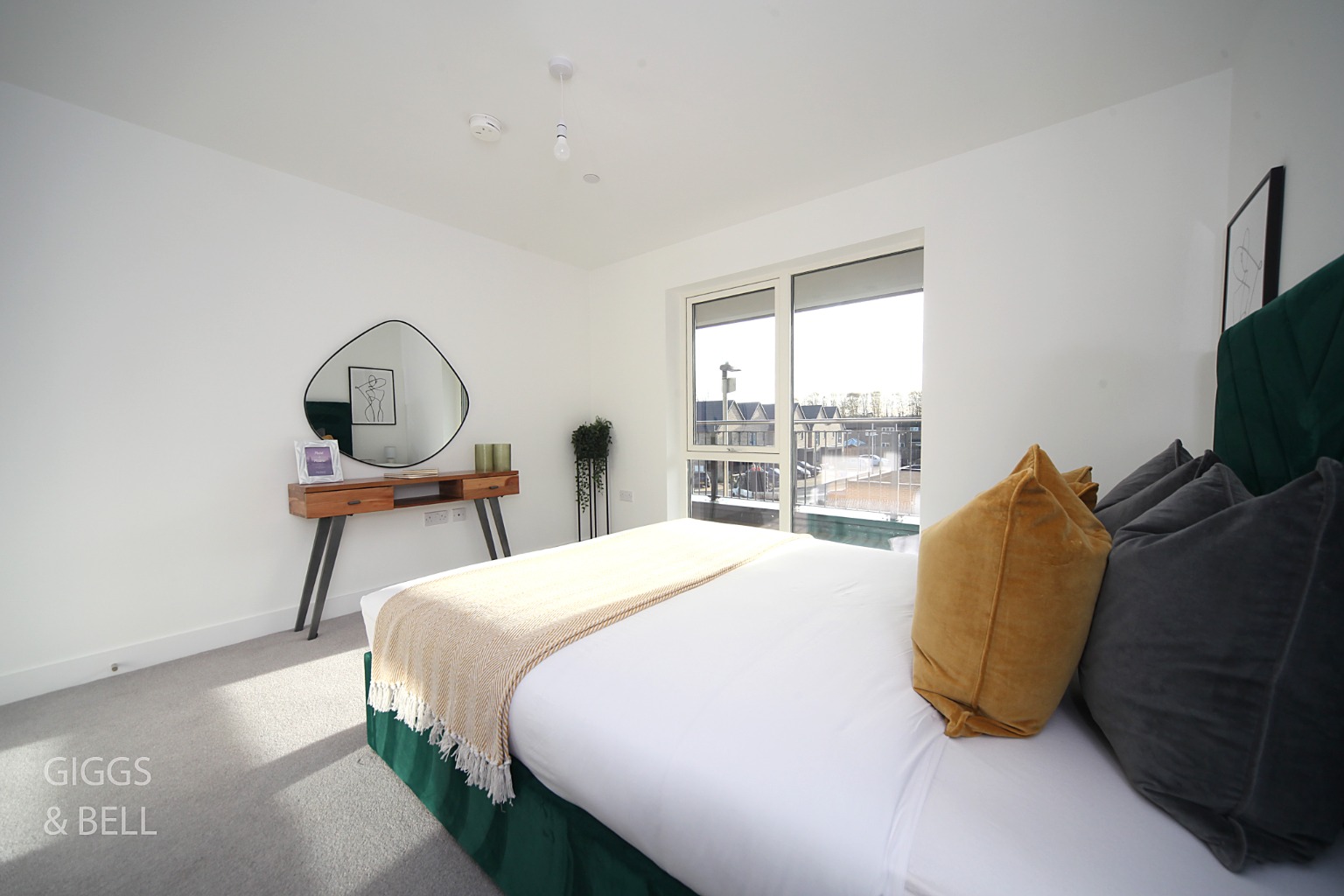 1 bed flat for sale in Stirling Drive, Hertfordshire 8