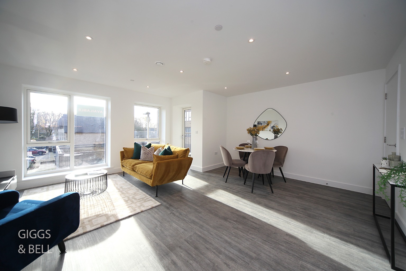 1 bed flat for sale in Stirling Drive, Hertfordshire  - Property Image 3