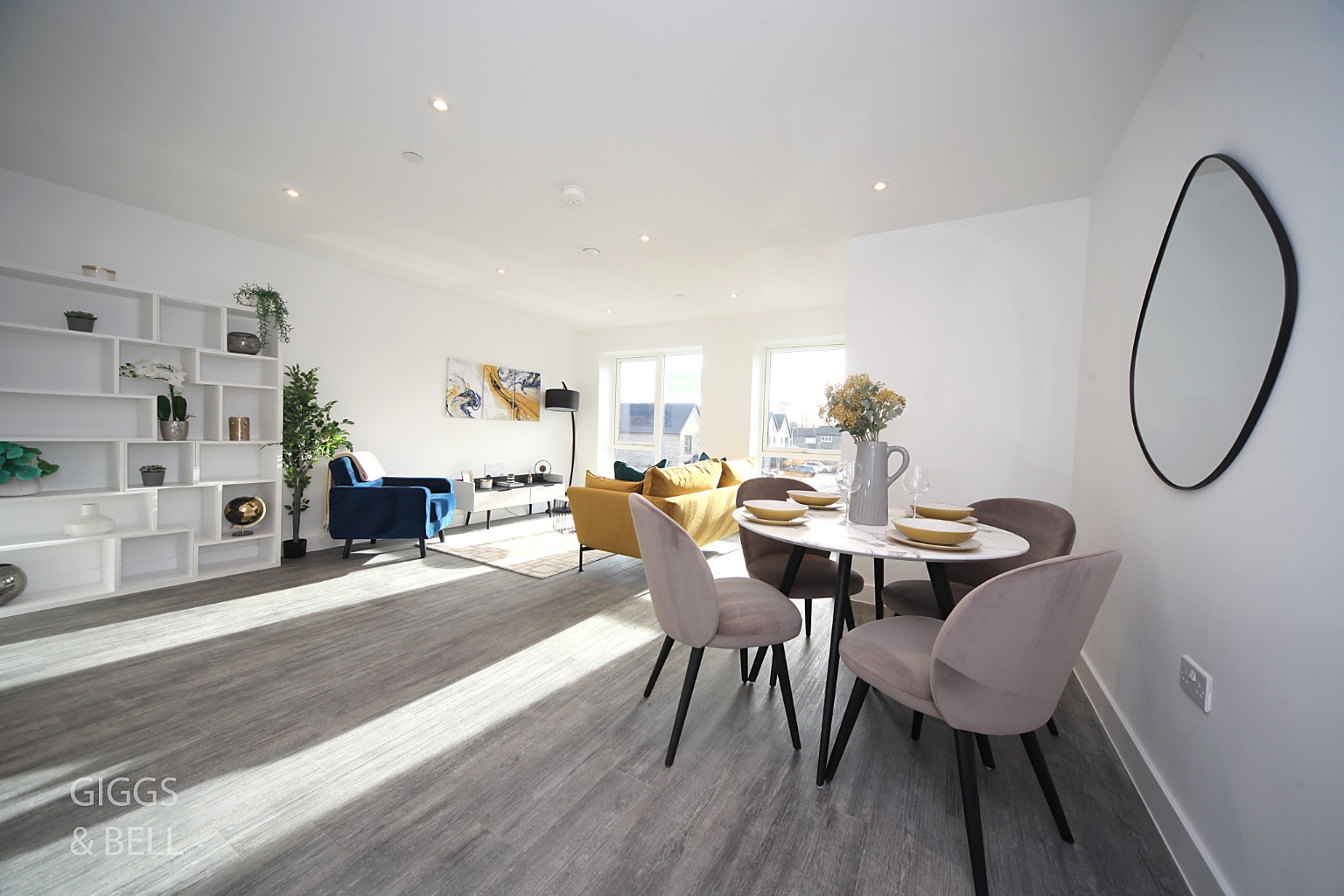 1 bed flat for sale in Stirling Drive, Hertfordshire 3