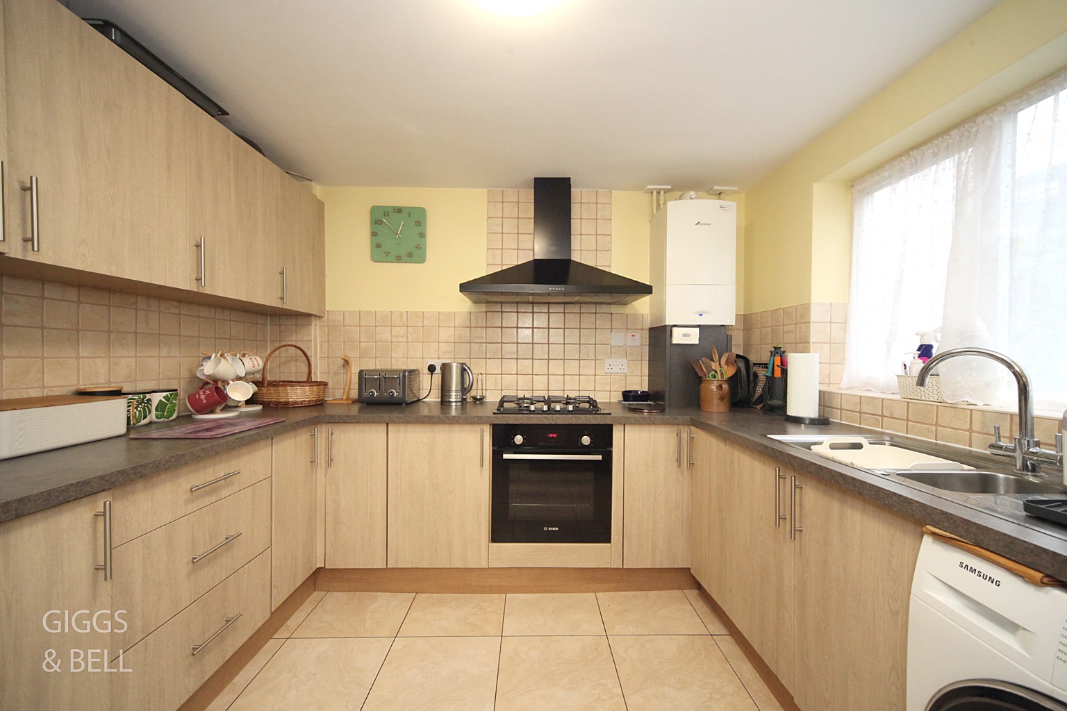 3 bed end of terrace house for sale in Devon Road, Luton 8