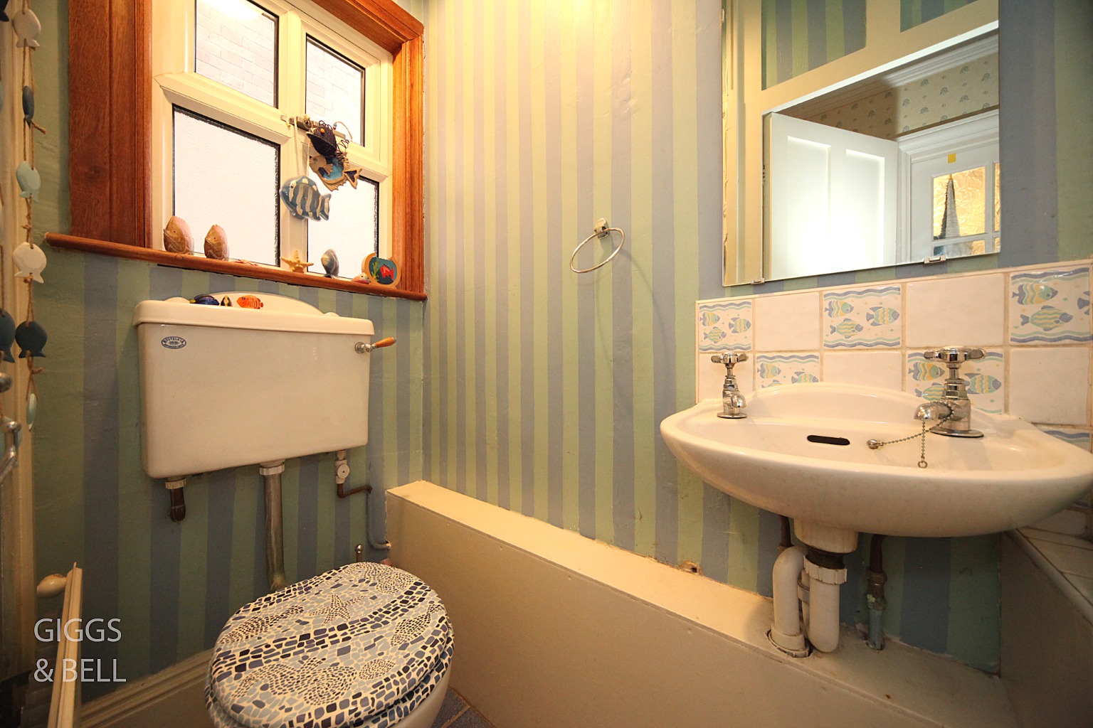 6 bed detached house for sale in Lansdowne Road, Luton  - Property Image 11