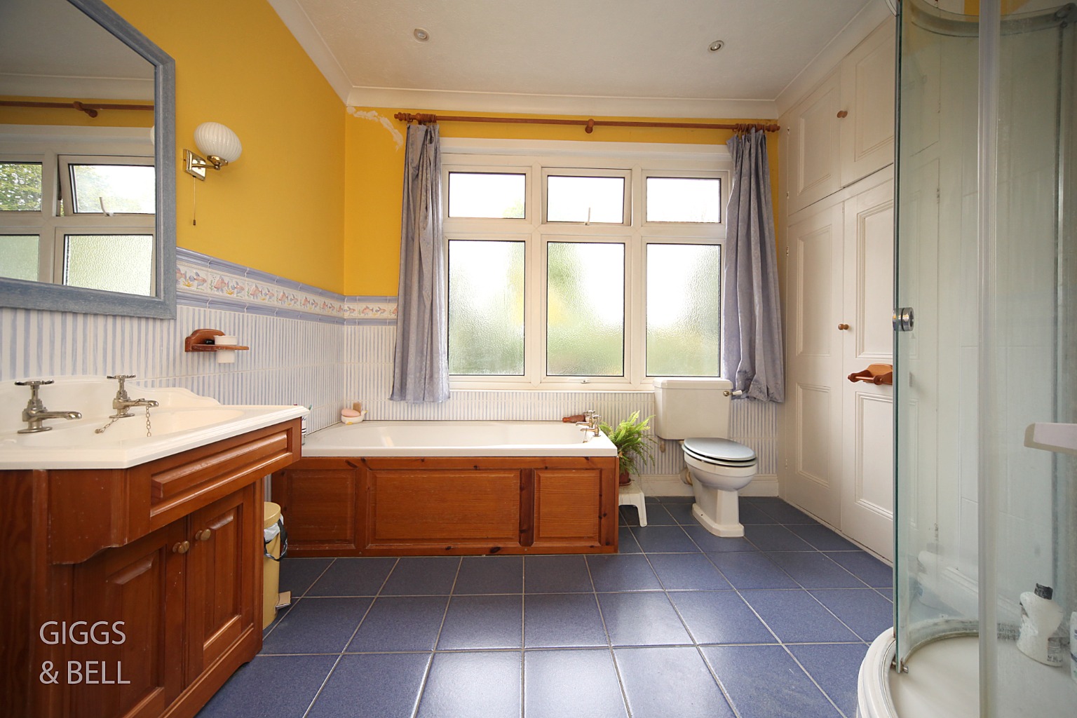 6 bed detached house for sale in Lansdowne Road, Luton  - Property Image 18