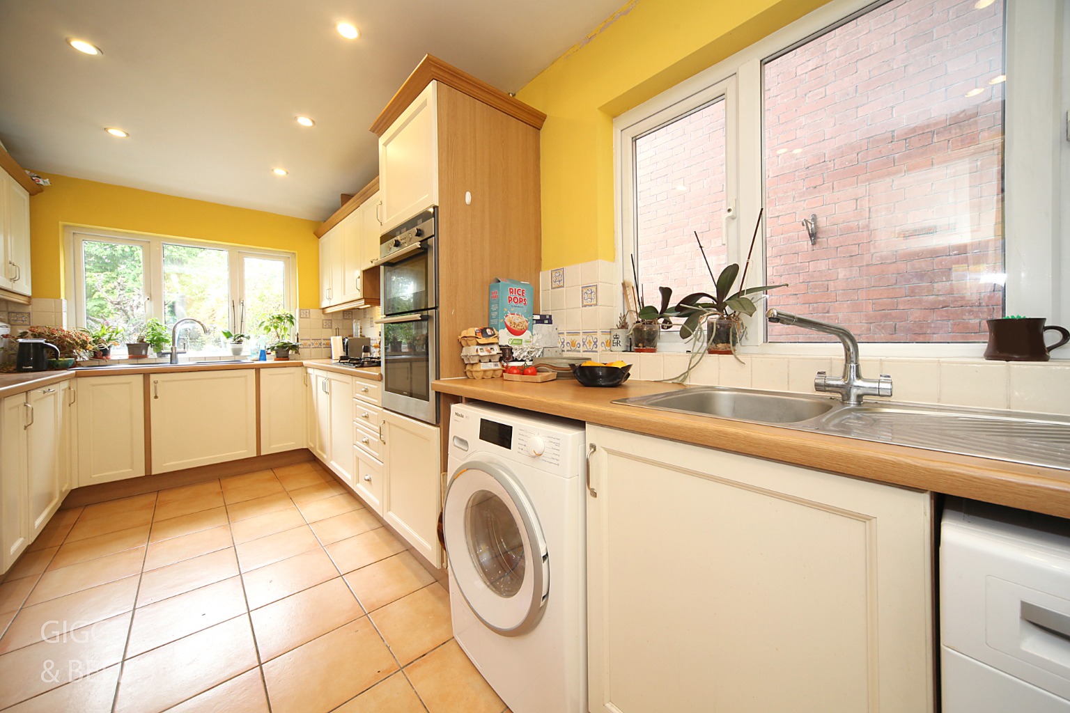 6 bed detached house for sale in Lansdowne Road, Luton  - Property Image 7