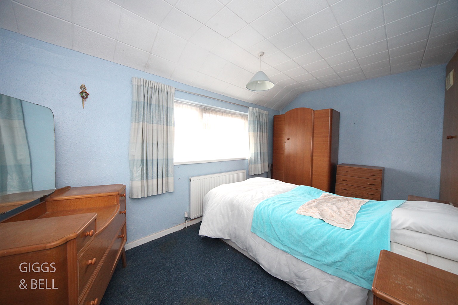 2 bed semi-detached house for sale in Holtsmere Close, Luton  - Property Image 9