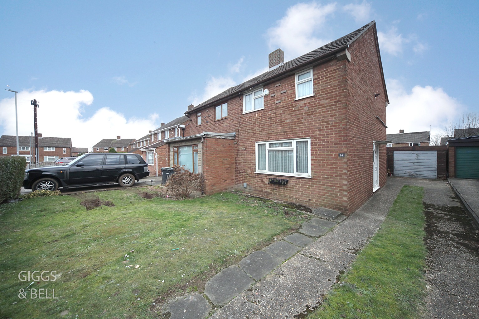 2 bed semi-detached house for sale in Holtsmere Close, Luton - Property Image 1