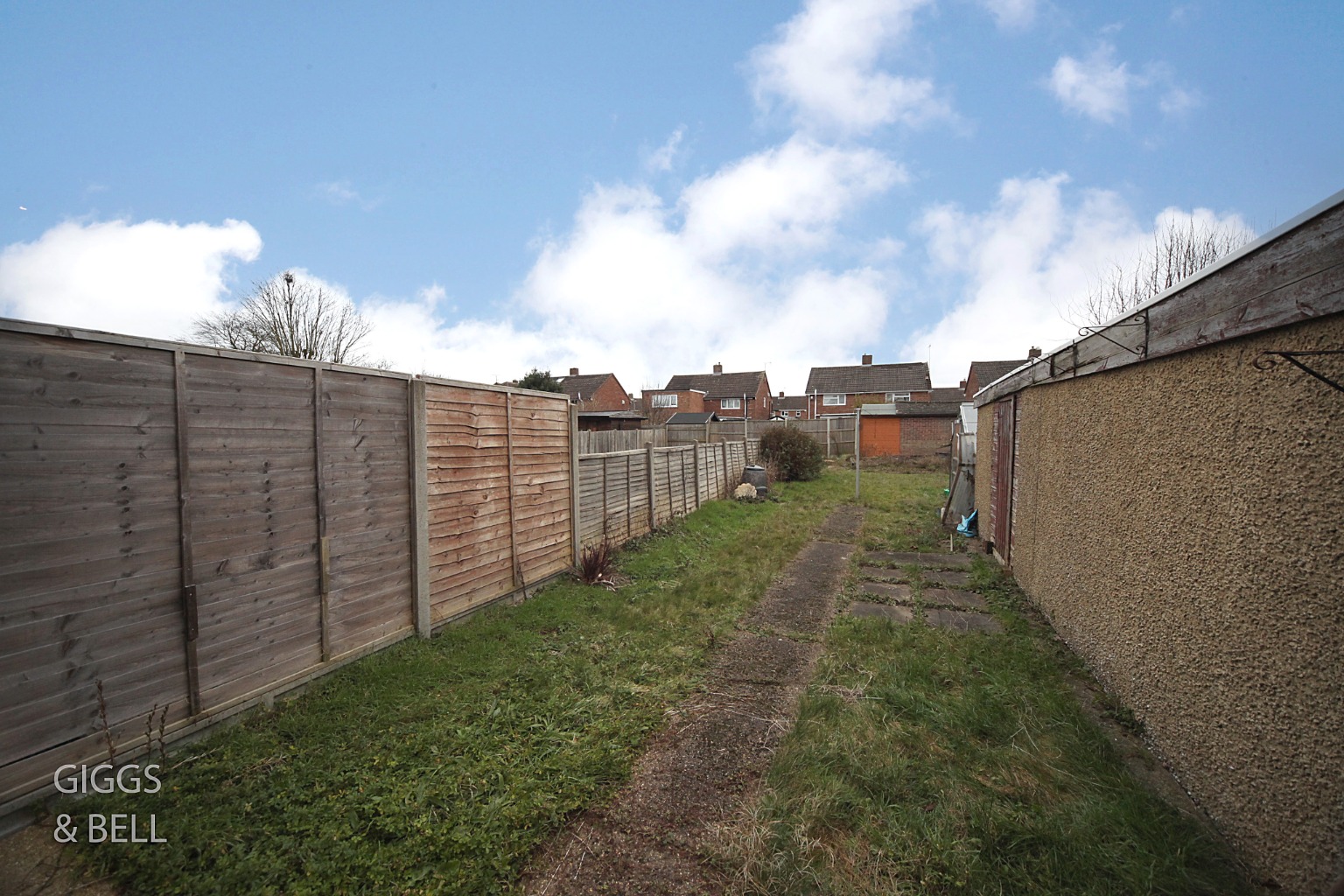 2 bed semi-detached house for sale in Holtsmere Close, Luton  - Property Image 12