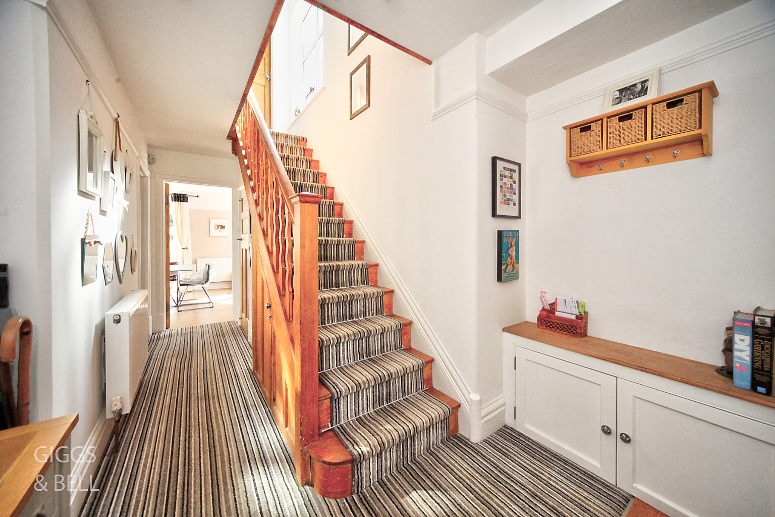 4 bed detached house for sale in Cutenhoe Road, Luton 10