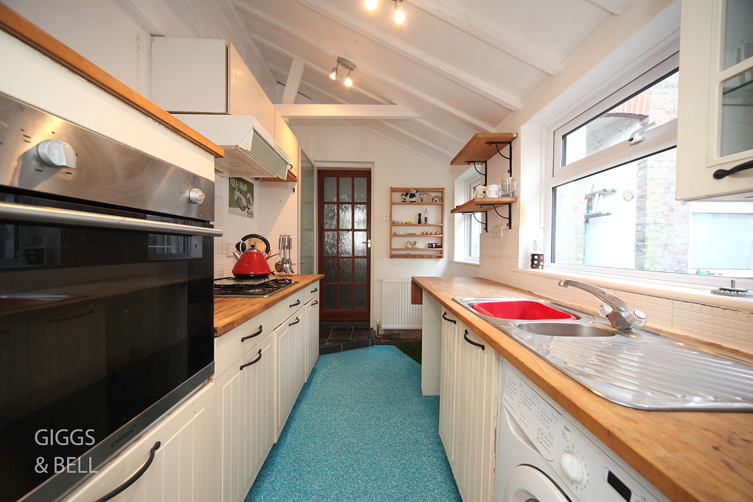 2 bed end of terrace house for sale in Cowper Street, Luton  - Property Image 9