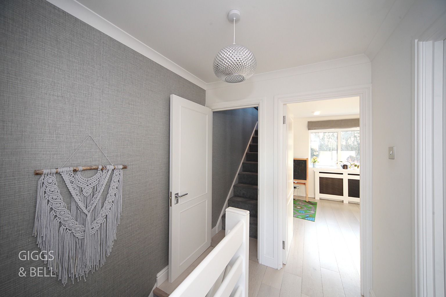 3 bed end of terrace house for sale in Oregon Way, Luton 11