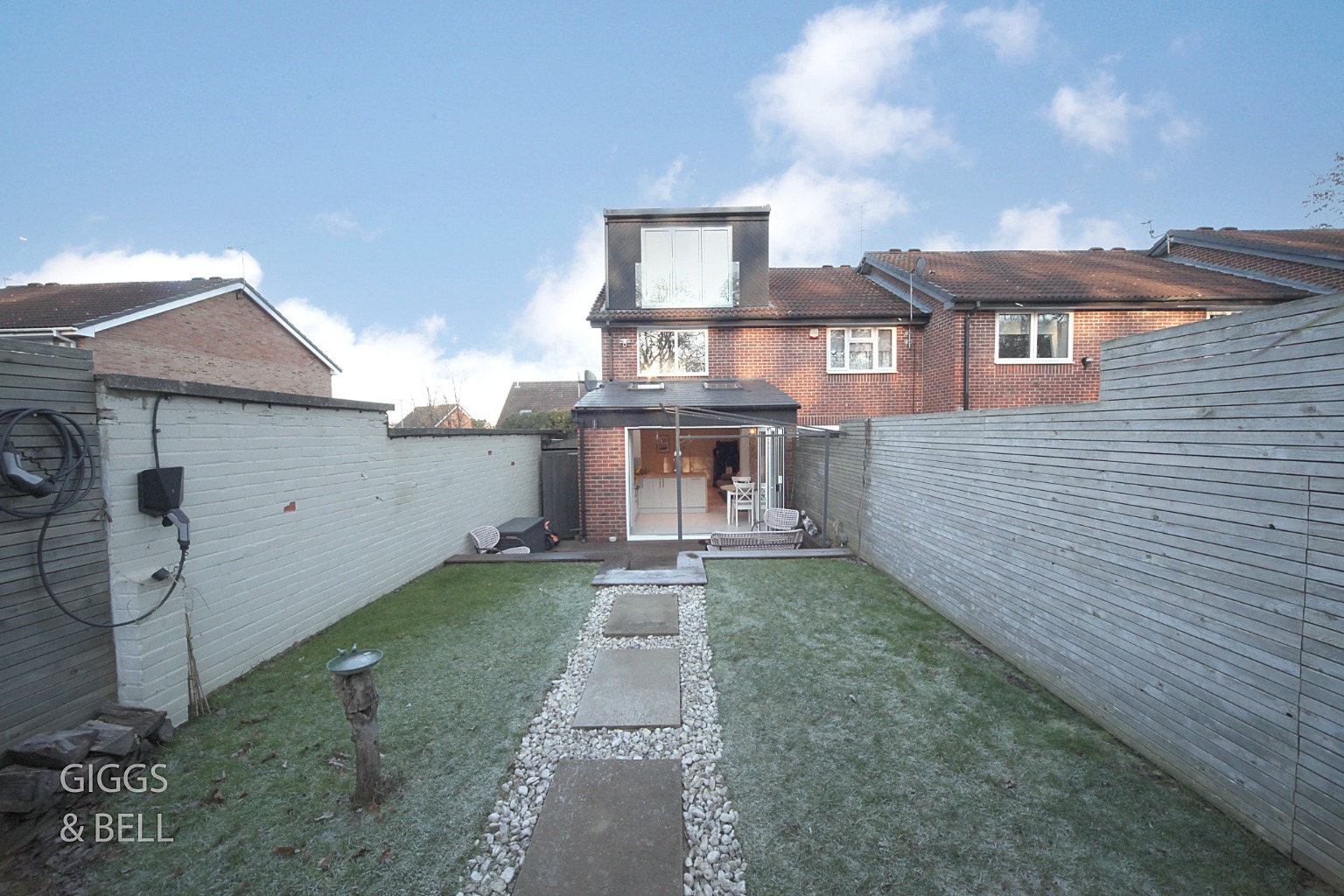 3 bed end of terrace house for sale in Oregon Way, Luton 23