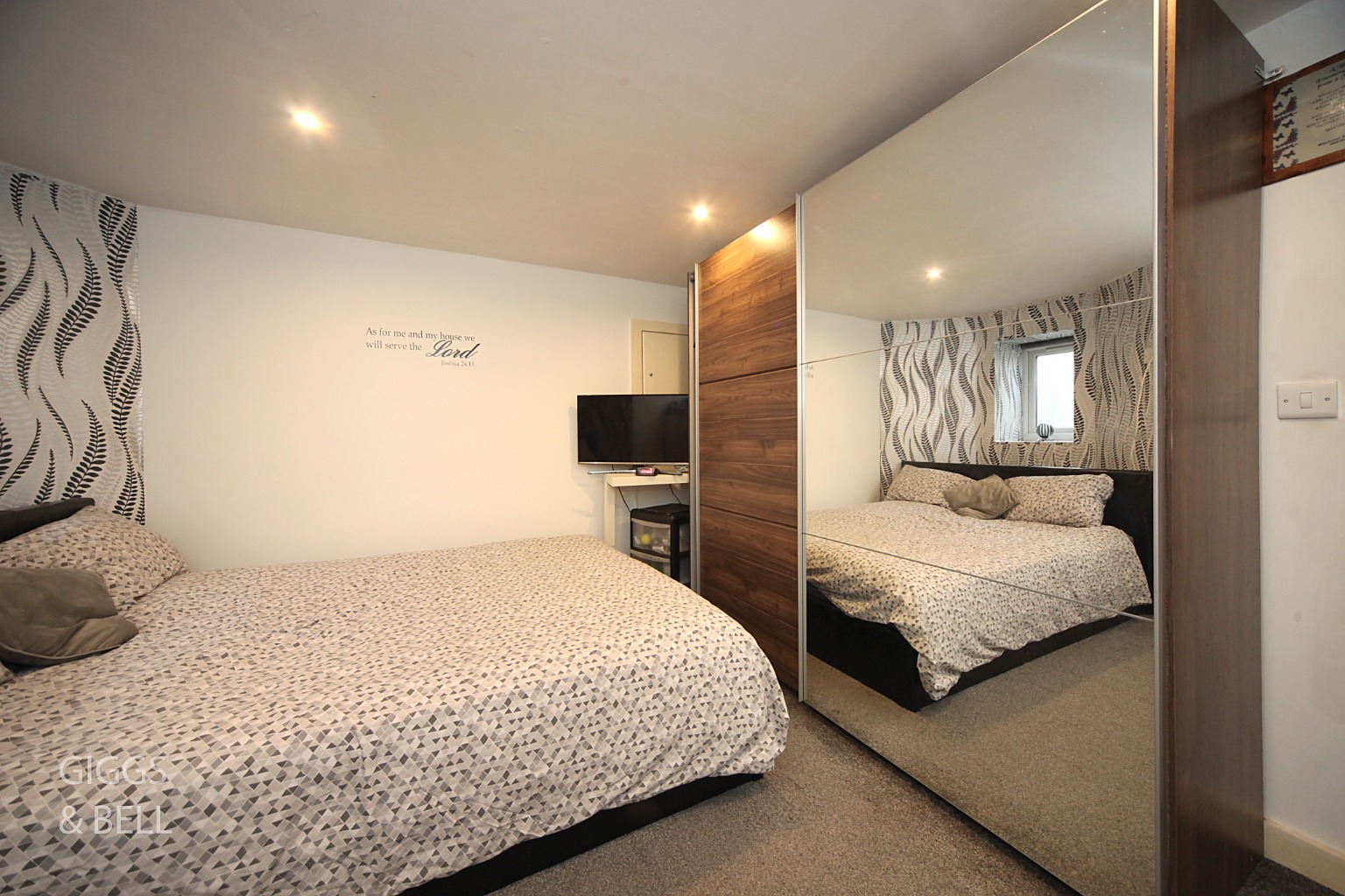 2 bed ground floor flat for sale in Park Street, Luton  - Property Image 9