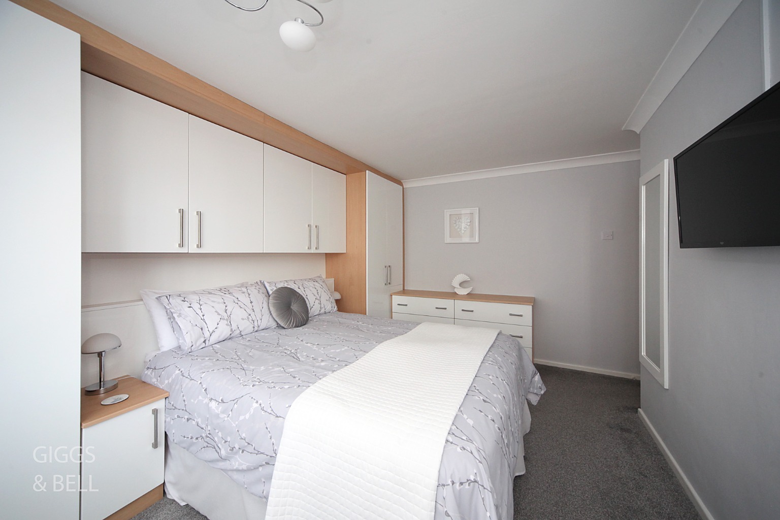 3 bed semi-detached house for sale in Collingtree, Luton  - Property Image 10