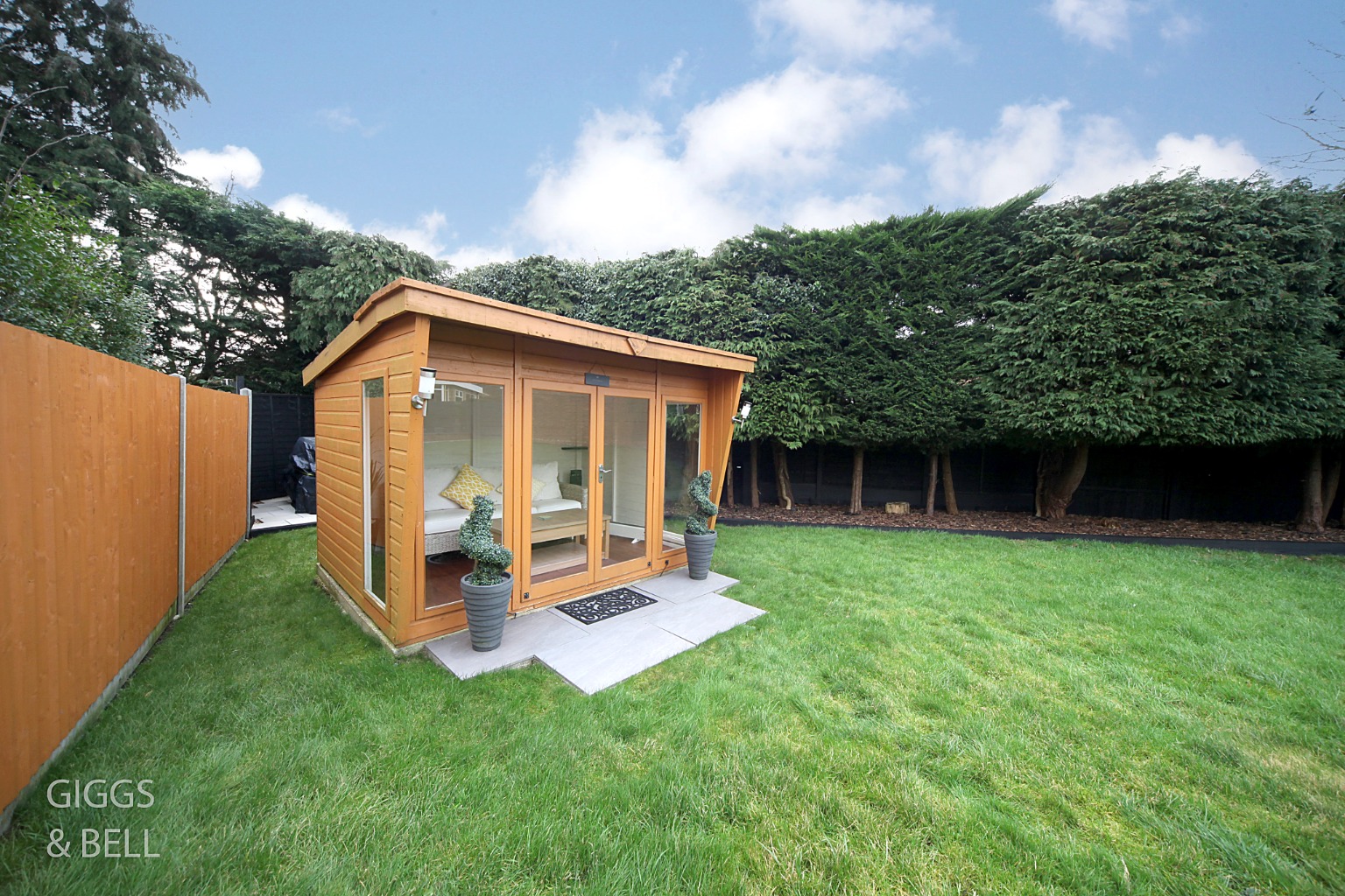 3 bed semi-detached house for sale in Collingtree, Luton  - Property Image 21