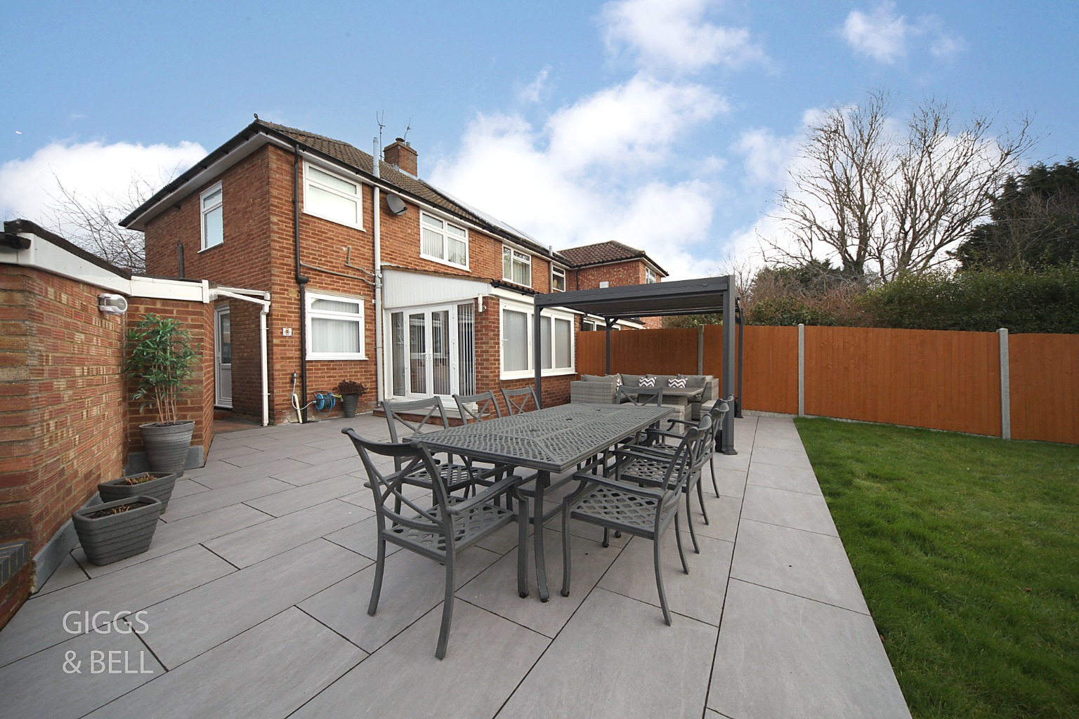 3 bed semi-detached house for sale in Collingtree, Luton 17