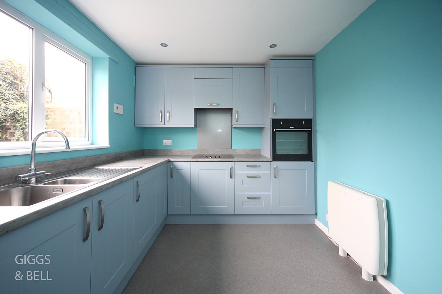 3 bed semi-detached house for sale in Epping Way, Luton  - Property Image 7