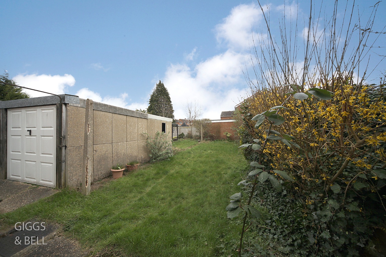 3 bed semi-detached house for sale in Epping Way, Luton 16