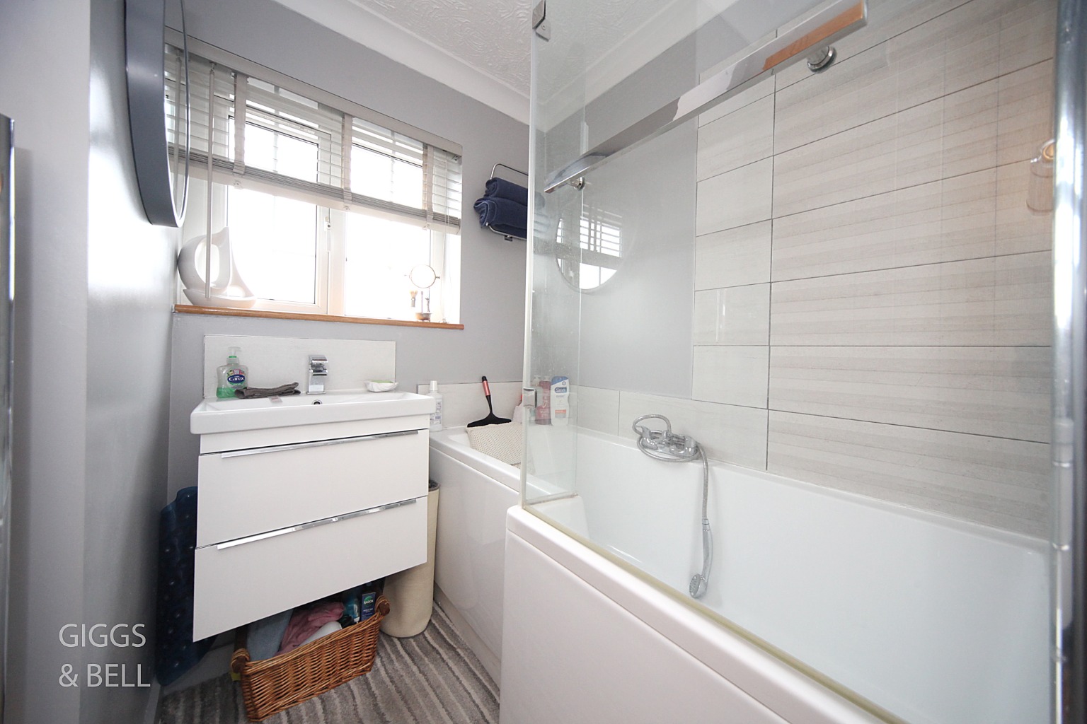 3 bed terraced house for sale in Little Church Road, Luton 13