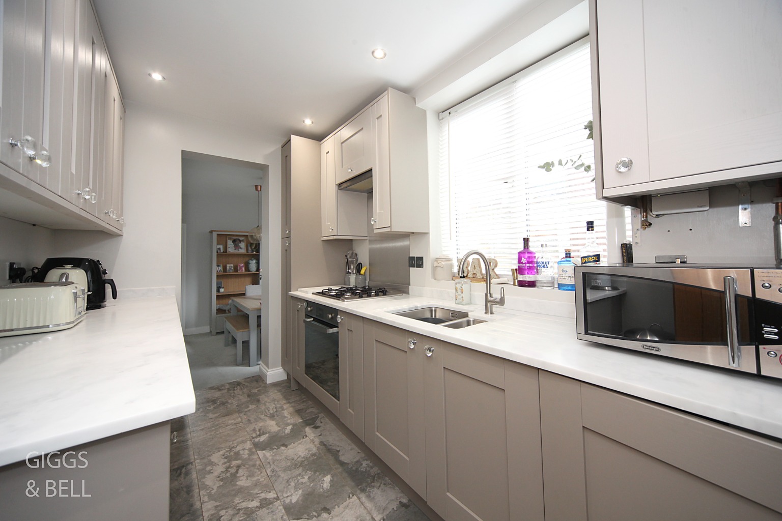 2 bed terraced house for sale in Turners Road South, Luton  - Property Image 8