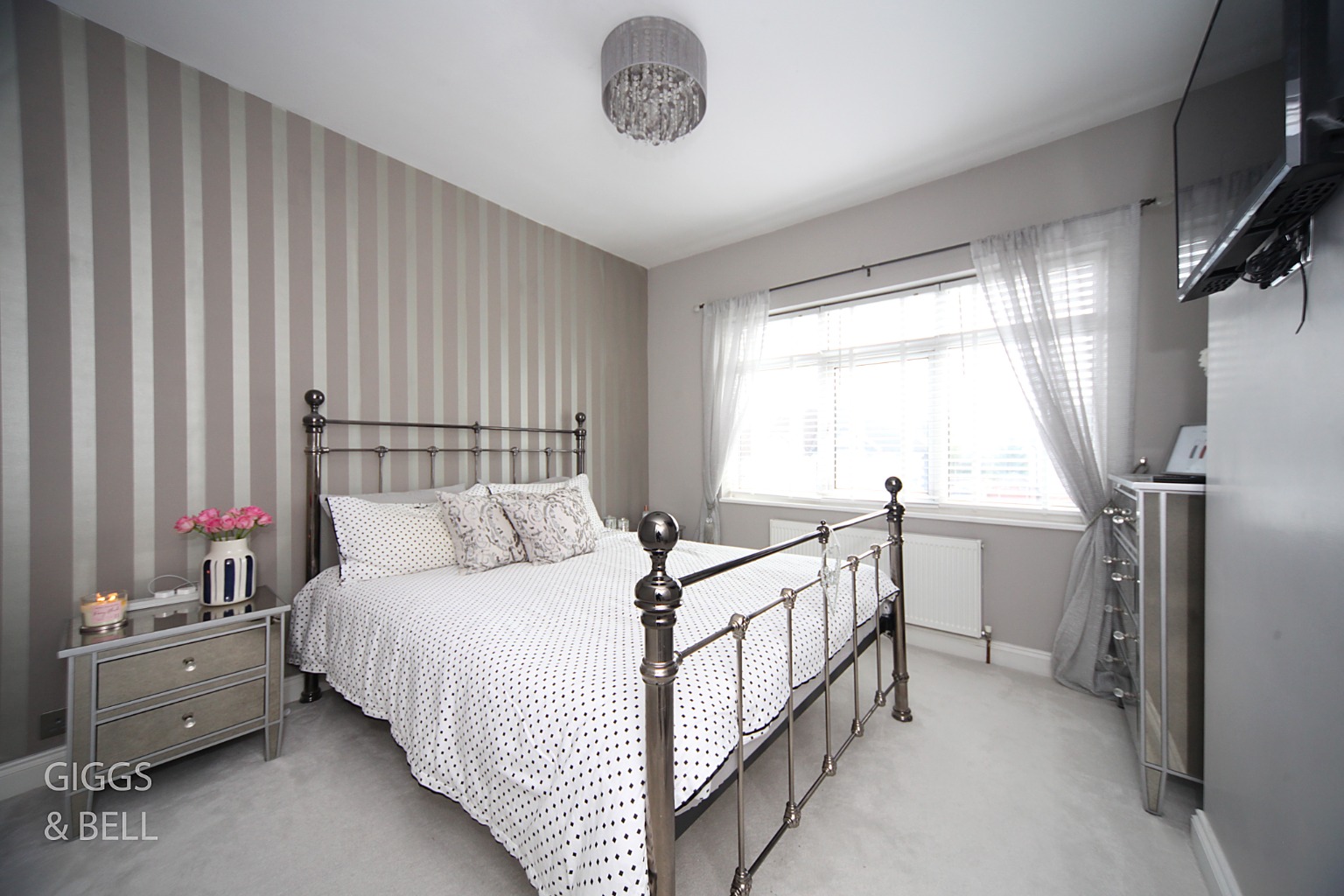 2 bed terraced house for sale in Turners Road South, Luton 11