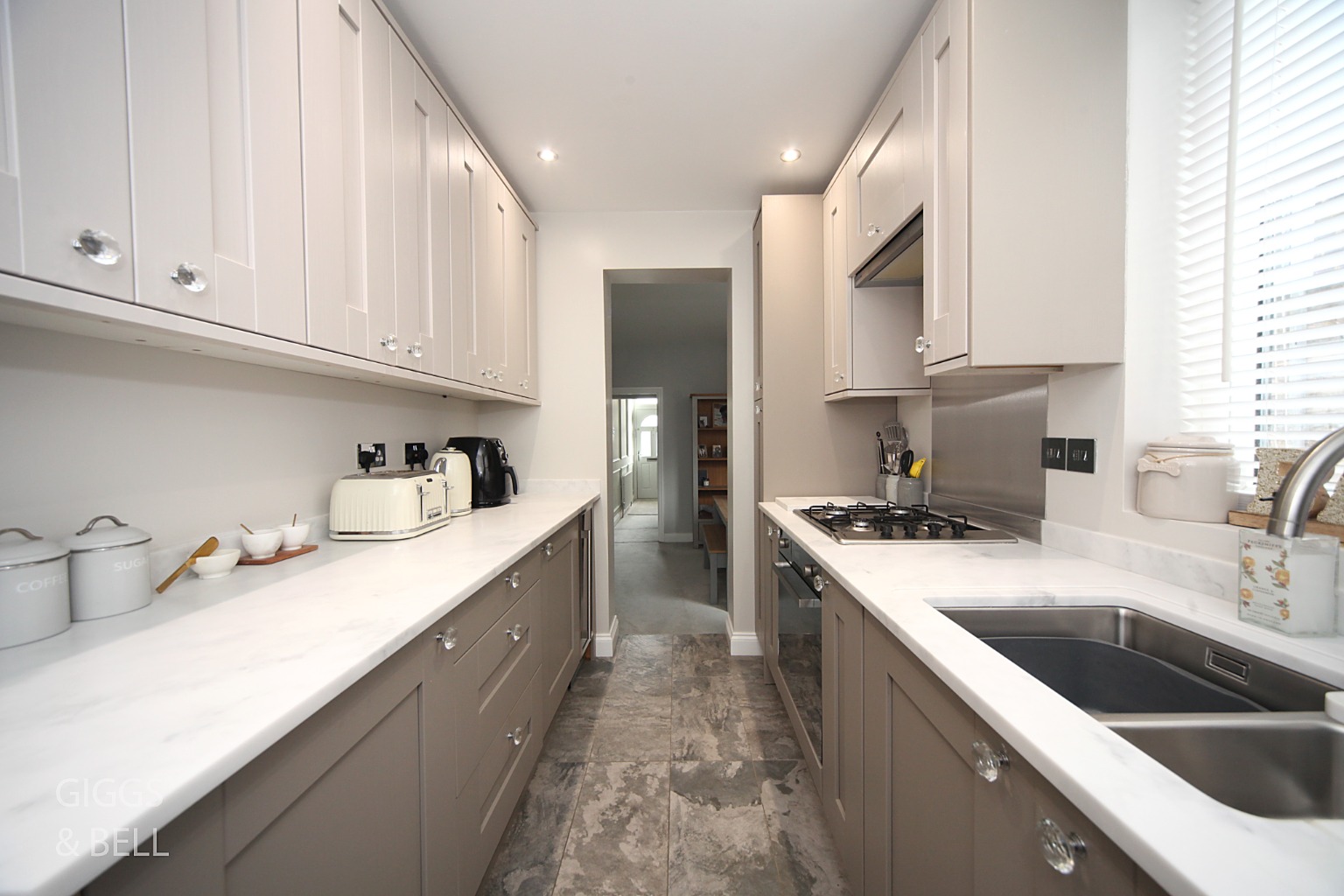 2 bed terraced house for sale in Turners Road South, Luton  - Property Image 9