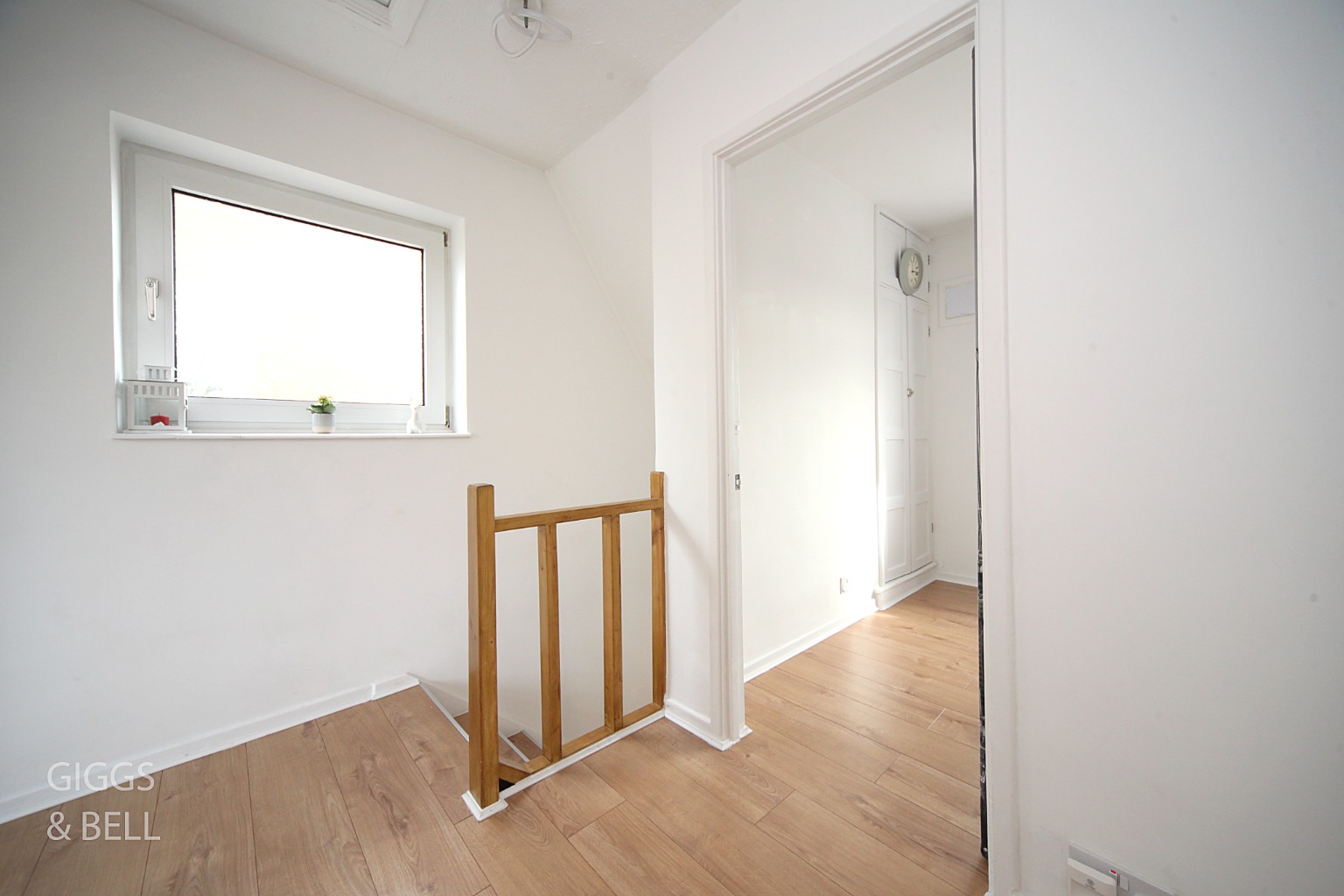 3 bed semi-detached house for sale in Cowridge Crescent, Luton 7