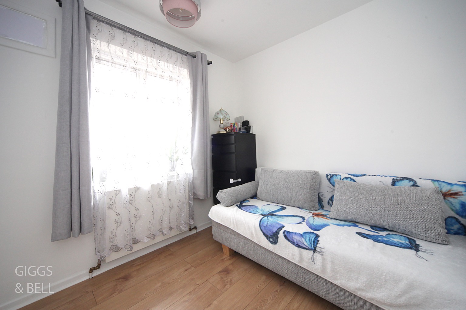 3 bed semi-detached house for sale in Cowridge Crescent, Luton  - Property Image 13