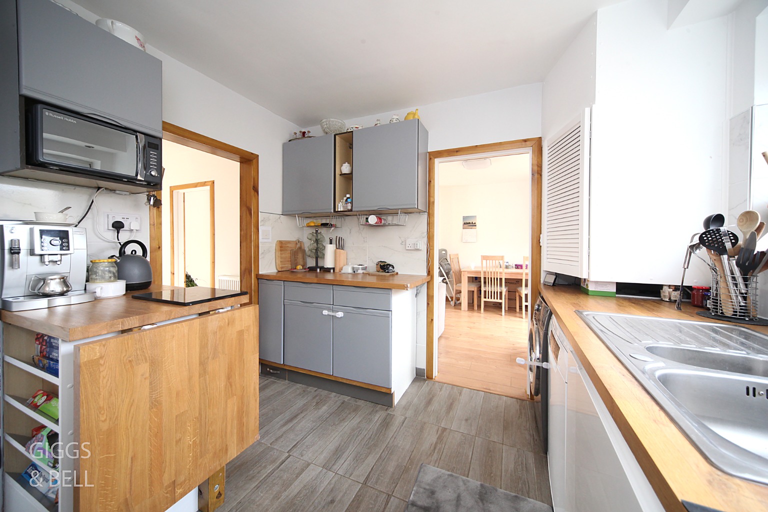 3 bed semi-detached house for sale in Cowridge Crescent, Luton 5