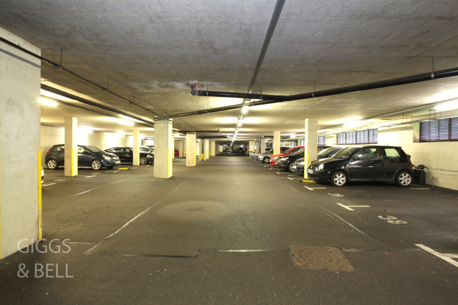 2 bed flat for sale, Luton  - Property Image 13