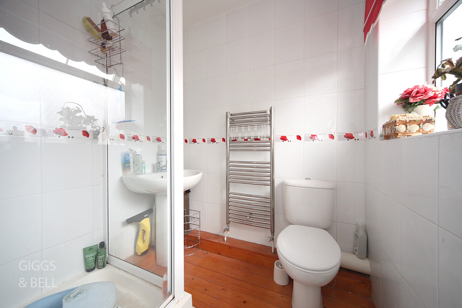 3 bed detached house for sale in London Road, Luton 10