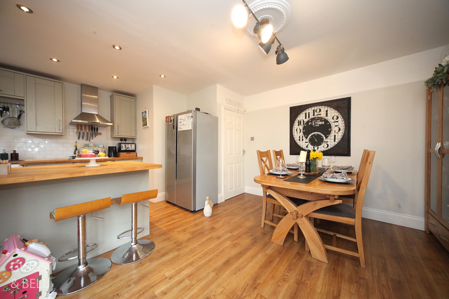 3 bed semi-detached house for sale in Strathmore Avenue, Luton  - Property Image 10