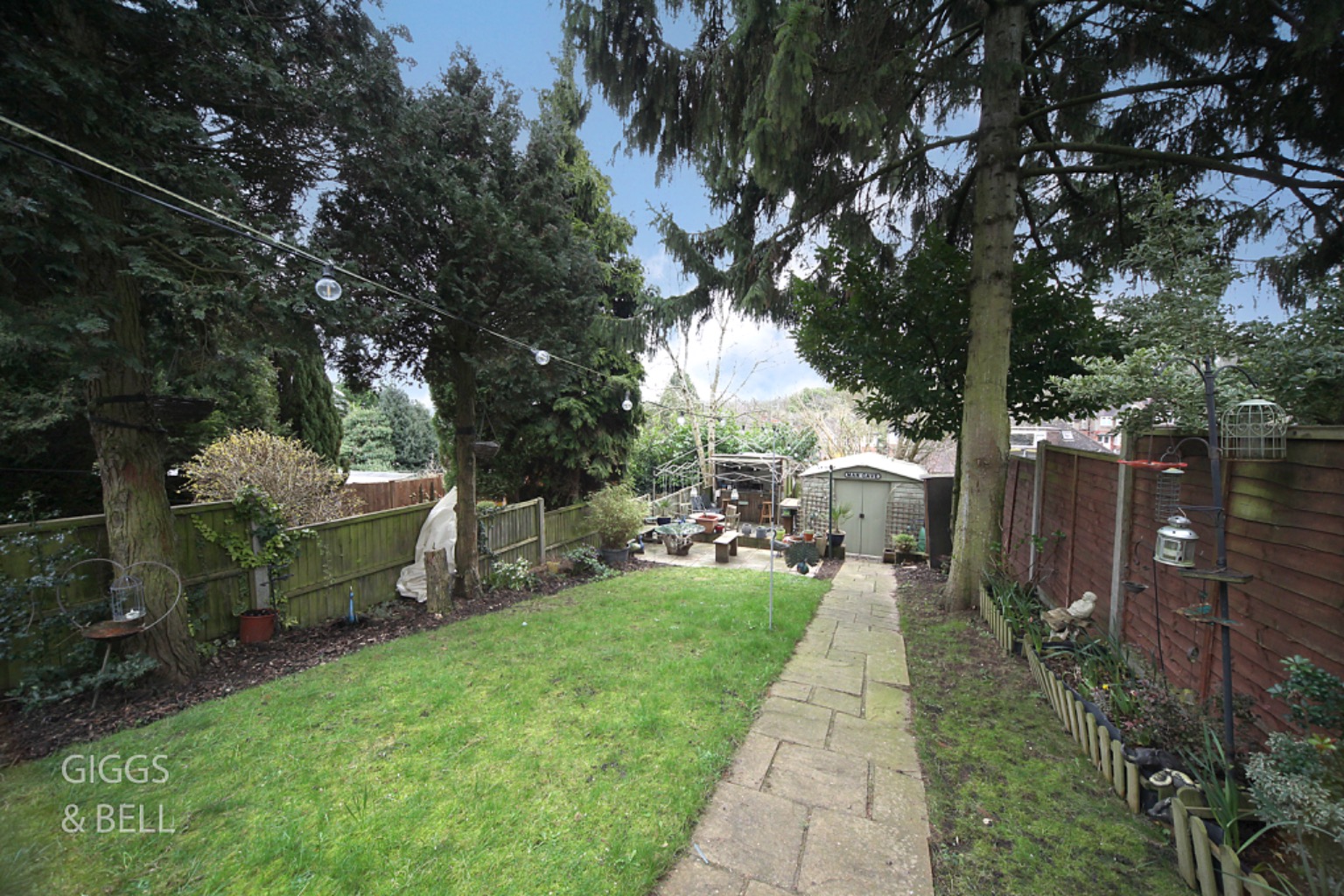 3 bed semi-detached house for sale in Strathmore Avenue, Luton 22