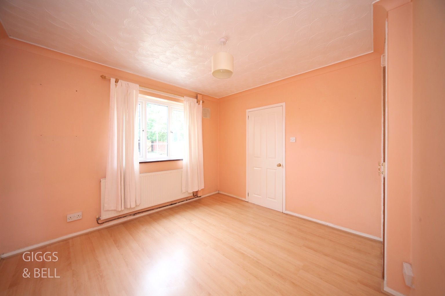 3 bed semi-detached house for sale in Woollam Crescent, St. Albans  - Property Image 7