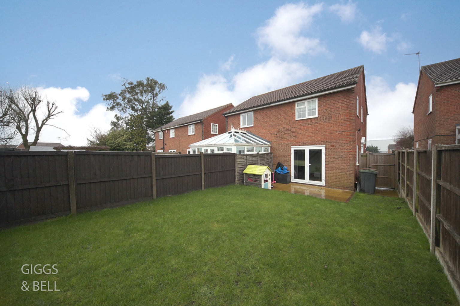 2 bed semi-detached house for sale in Barnston Close, Bedfordshire  - Property Image 15