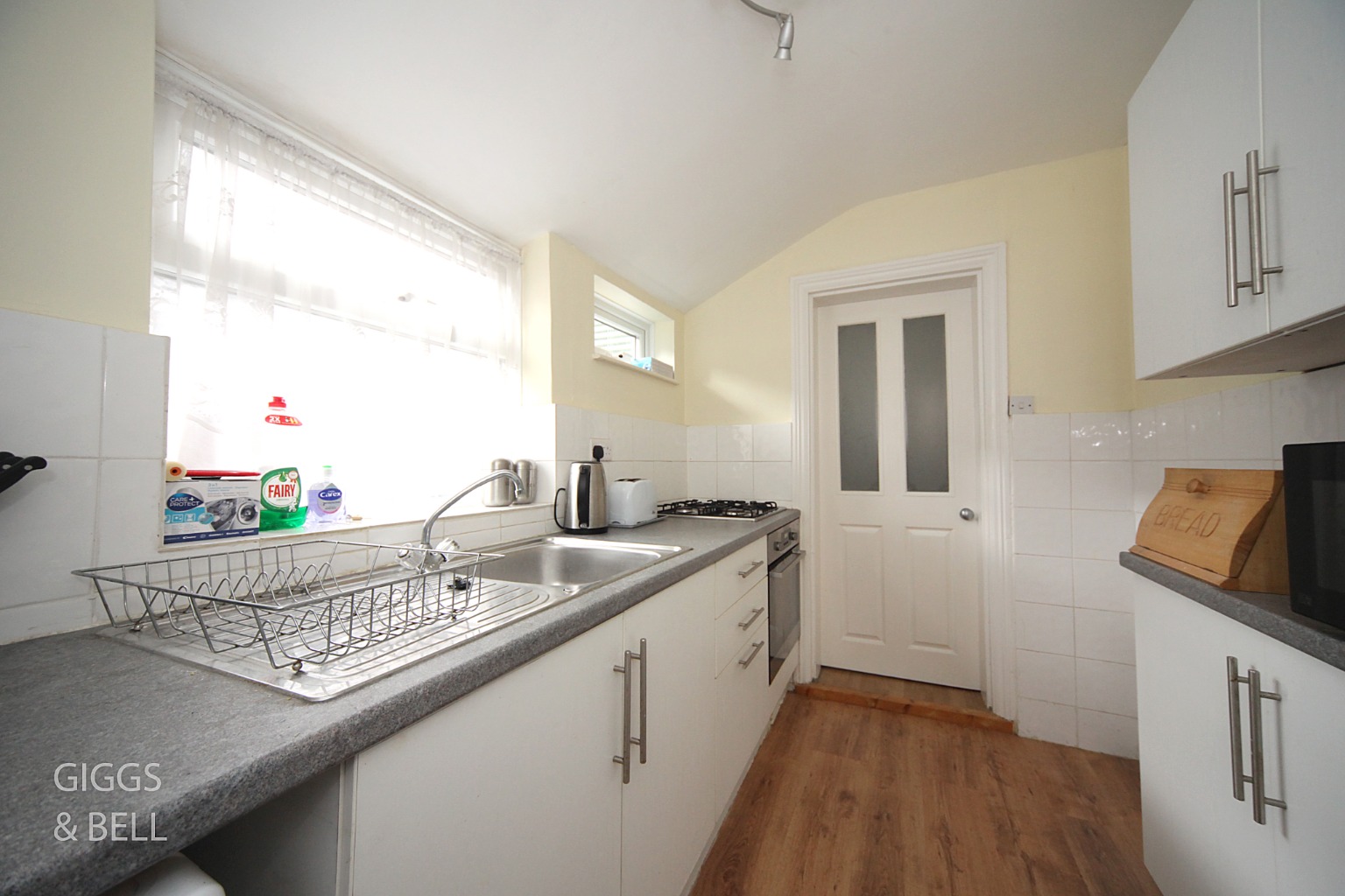 2 bed terraced house for sale in May Street 8