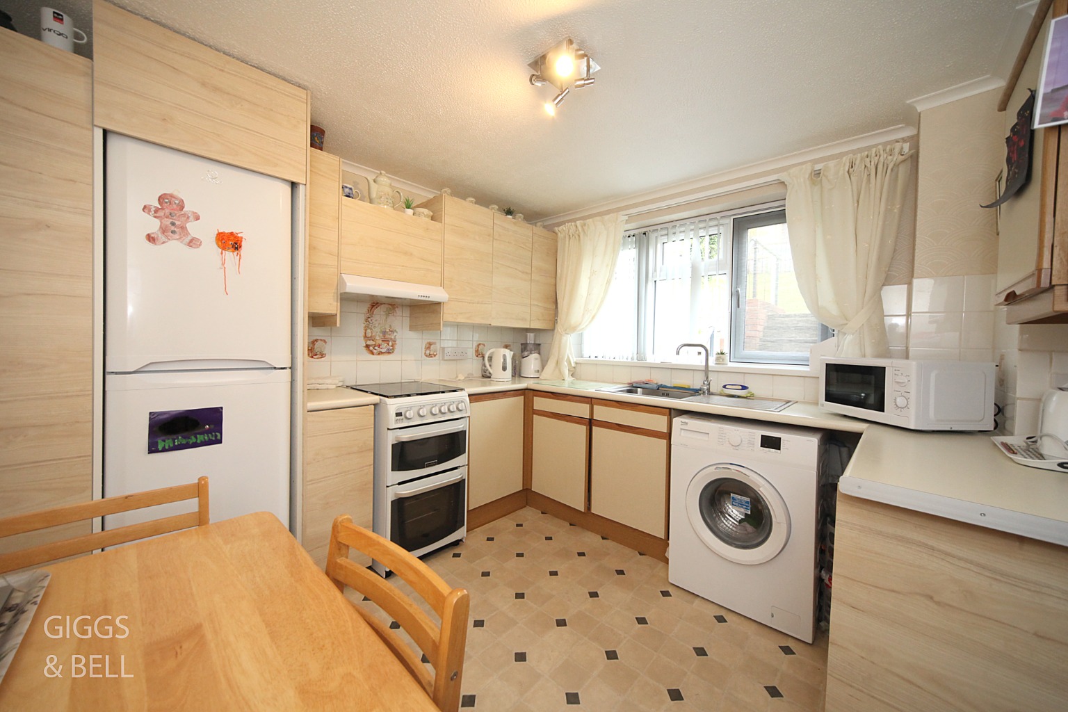 3 bed end of terrace house for sale in Devon Road  - Property Image 6