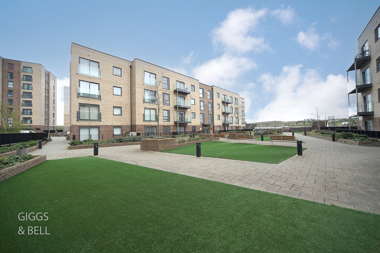 2 bed flat for sale, Luton  - Property Image 11