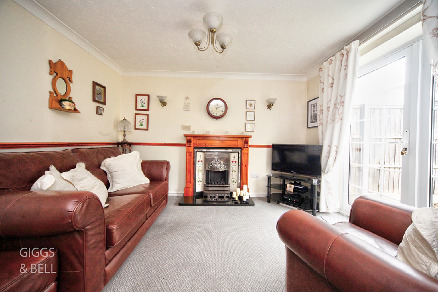 3 bed terraced house for sale in Whitwell Close  - Property Image 6
