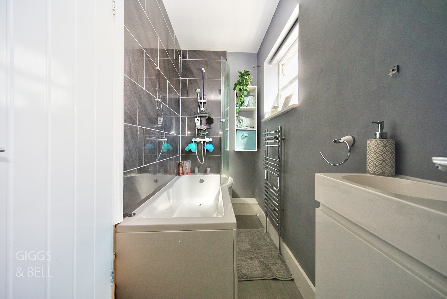 3 bed terraced house for sale in Harcourt Street, Luton  - Property Image 14