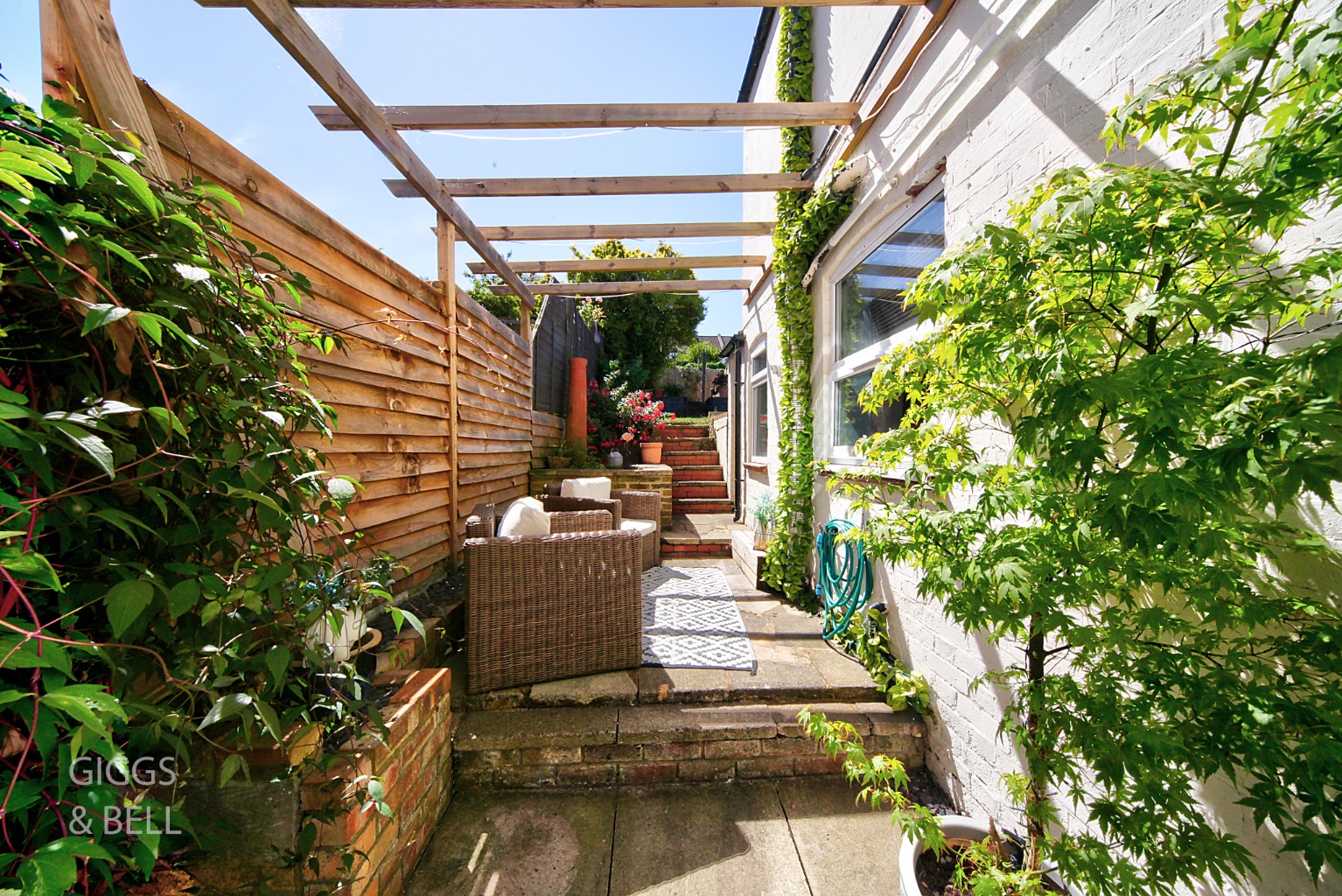 3 bed terraced house for sale in Harcourt Street, Luton  - Property Image 17