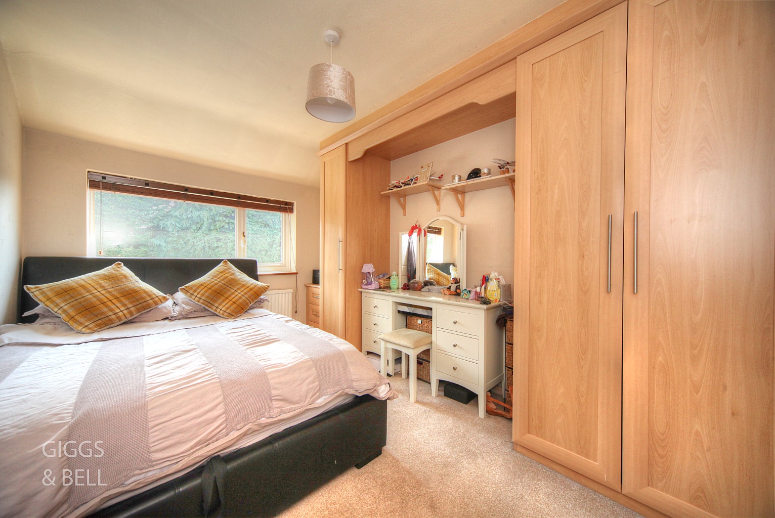 3 bed semi-detached house for sale in Gresham Close, Luton 9