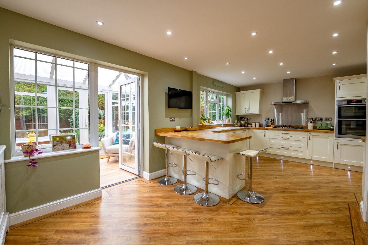 4 bed detached house for sale in Wiveton Close 11