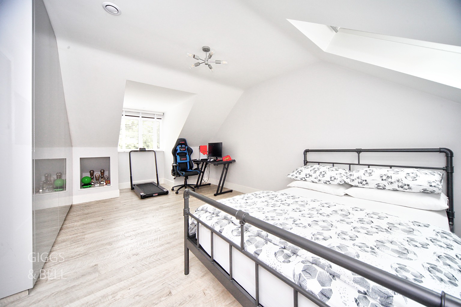 6 bed detached house for sale in Bedford Road, Bedford  - Property Image 25