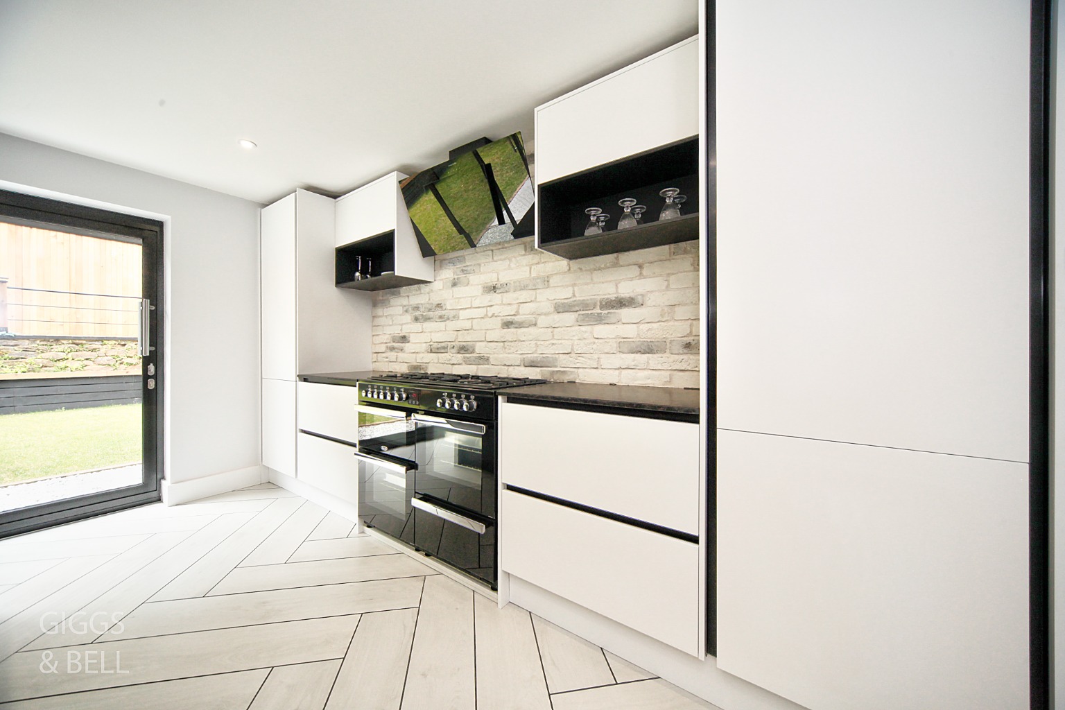 6 bed detached house for sale in Bedford Road, Bedford  - Property Image 11