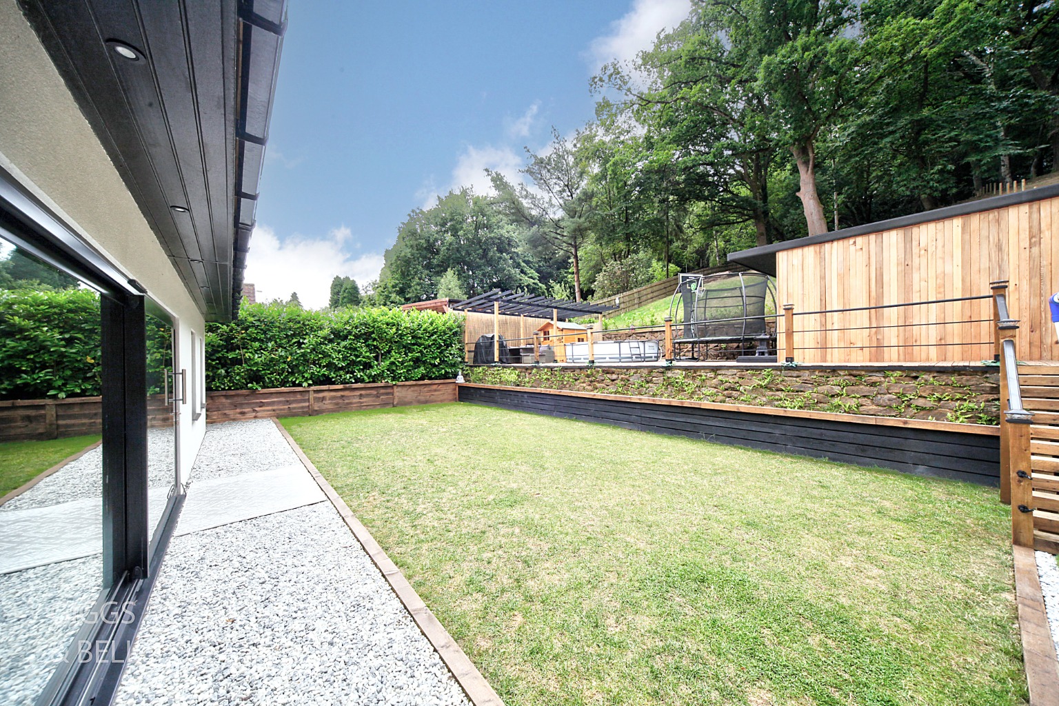 6 bed detached house for sale in Bedford Road, Bedford  - Property Image 36