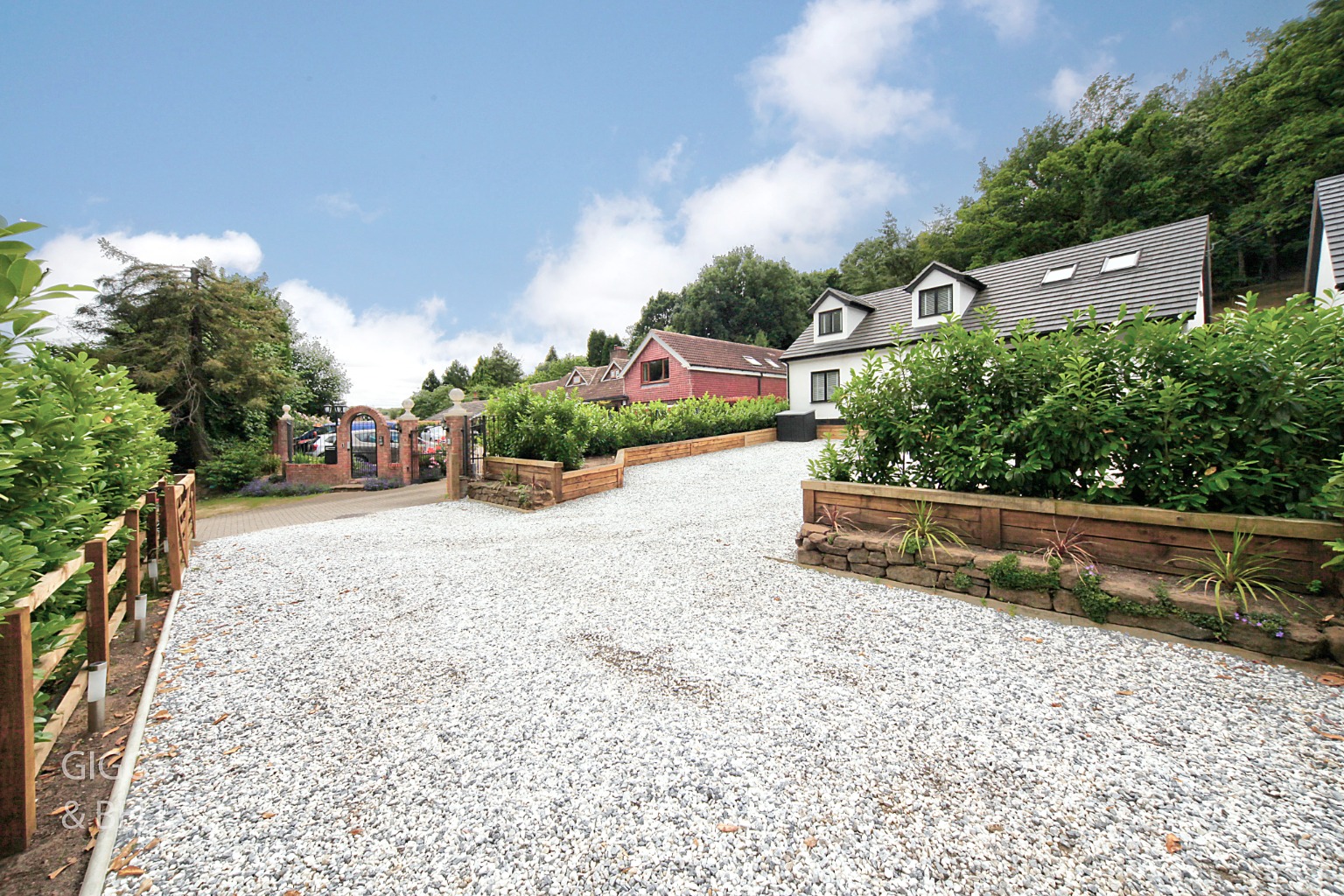 6 bed detached house for sale in Bedford Road, Bedford  - Property Image 41