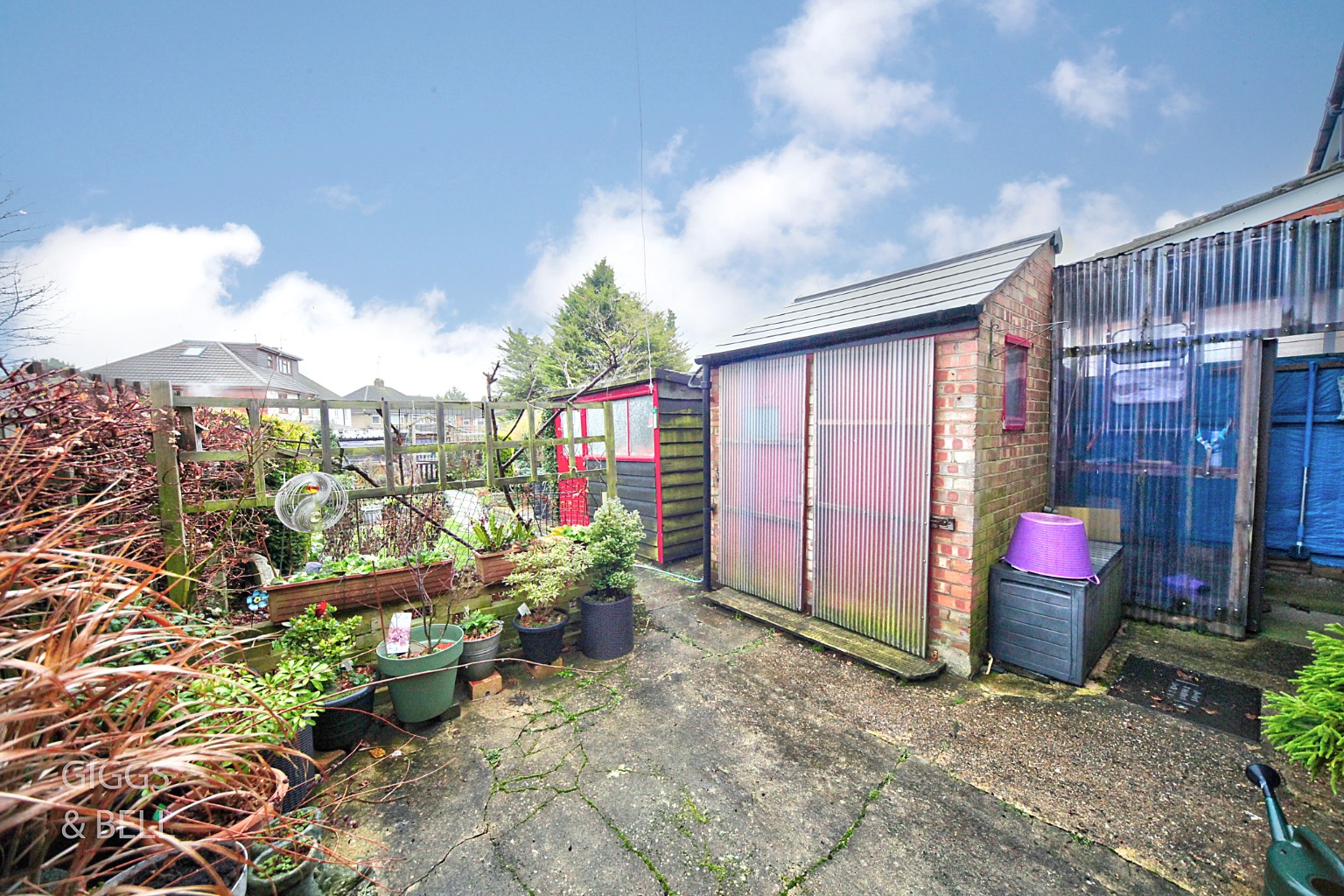 3 bed end of terrace house for sale in St Catherines Avenue, Luton  - Property Image 16